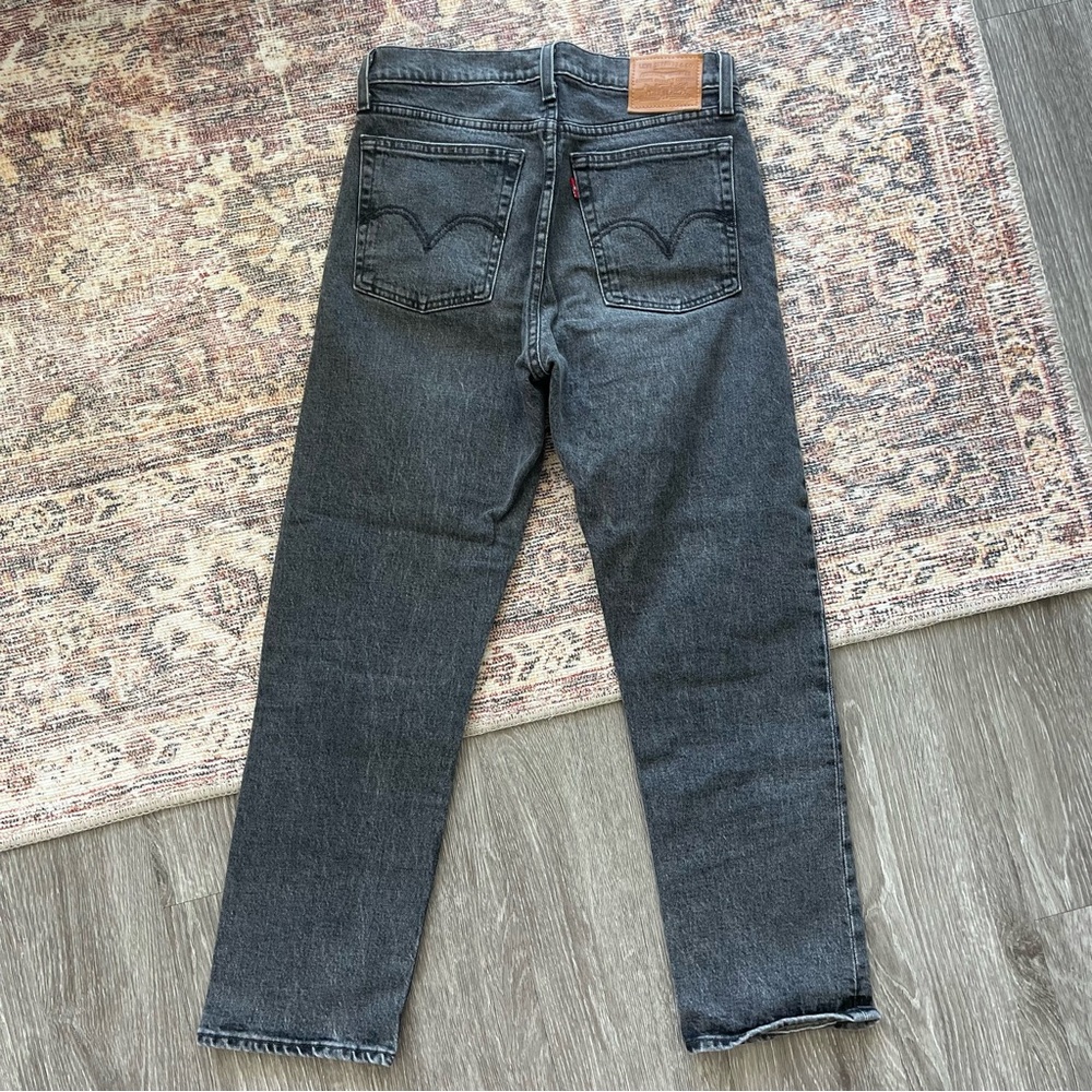 Levi’s Wedgie Straight Jean, 26 - Picture 2 of 6